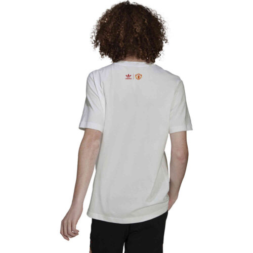 adidas Originals Manchester United Old Trafford Trefoil Tee – White