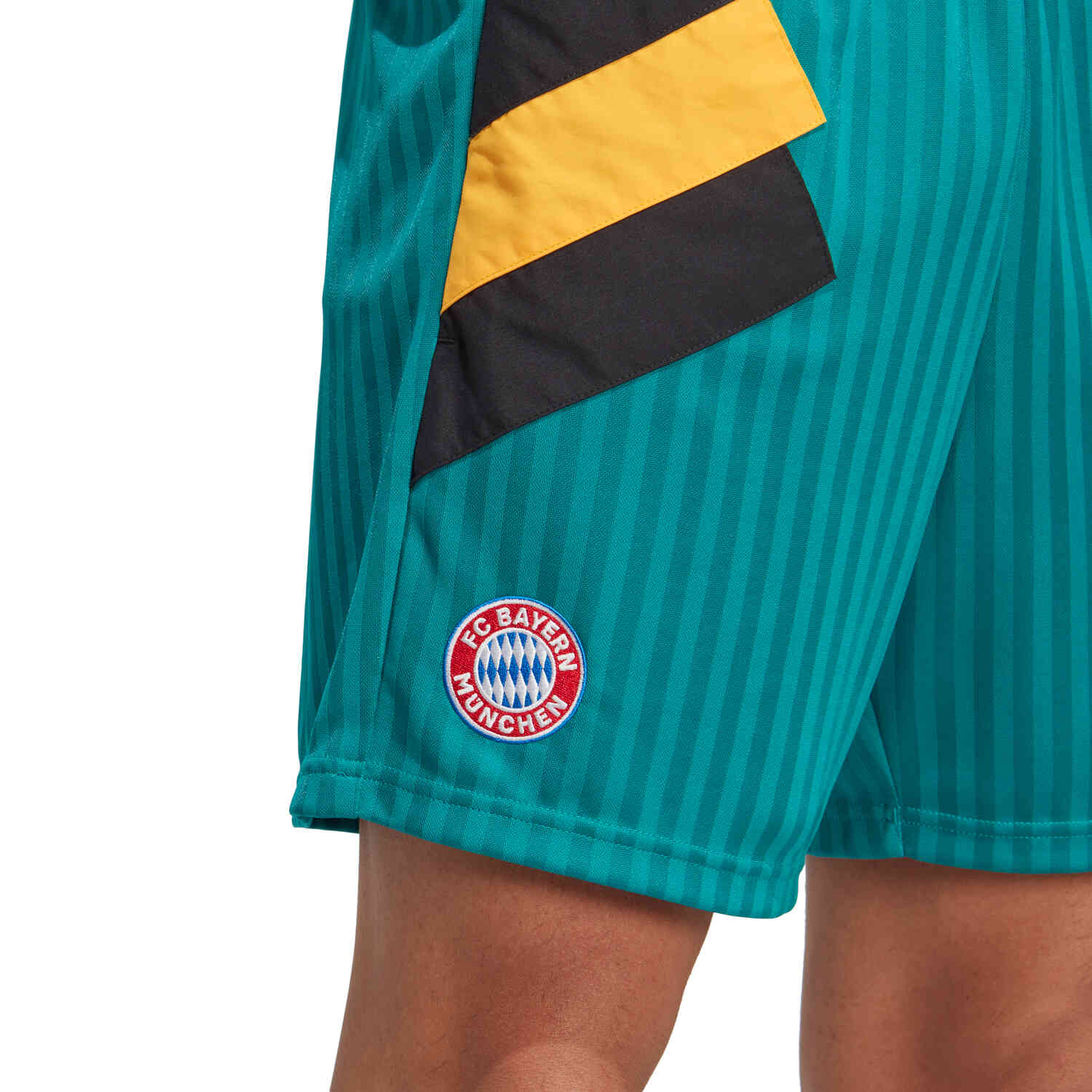 adidas Bayern Munich Icons Shorts – Eqt Green